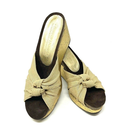 Donald J Pliner Metallic Gold Knot Wedges 7.5N - Picture 2 of 8